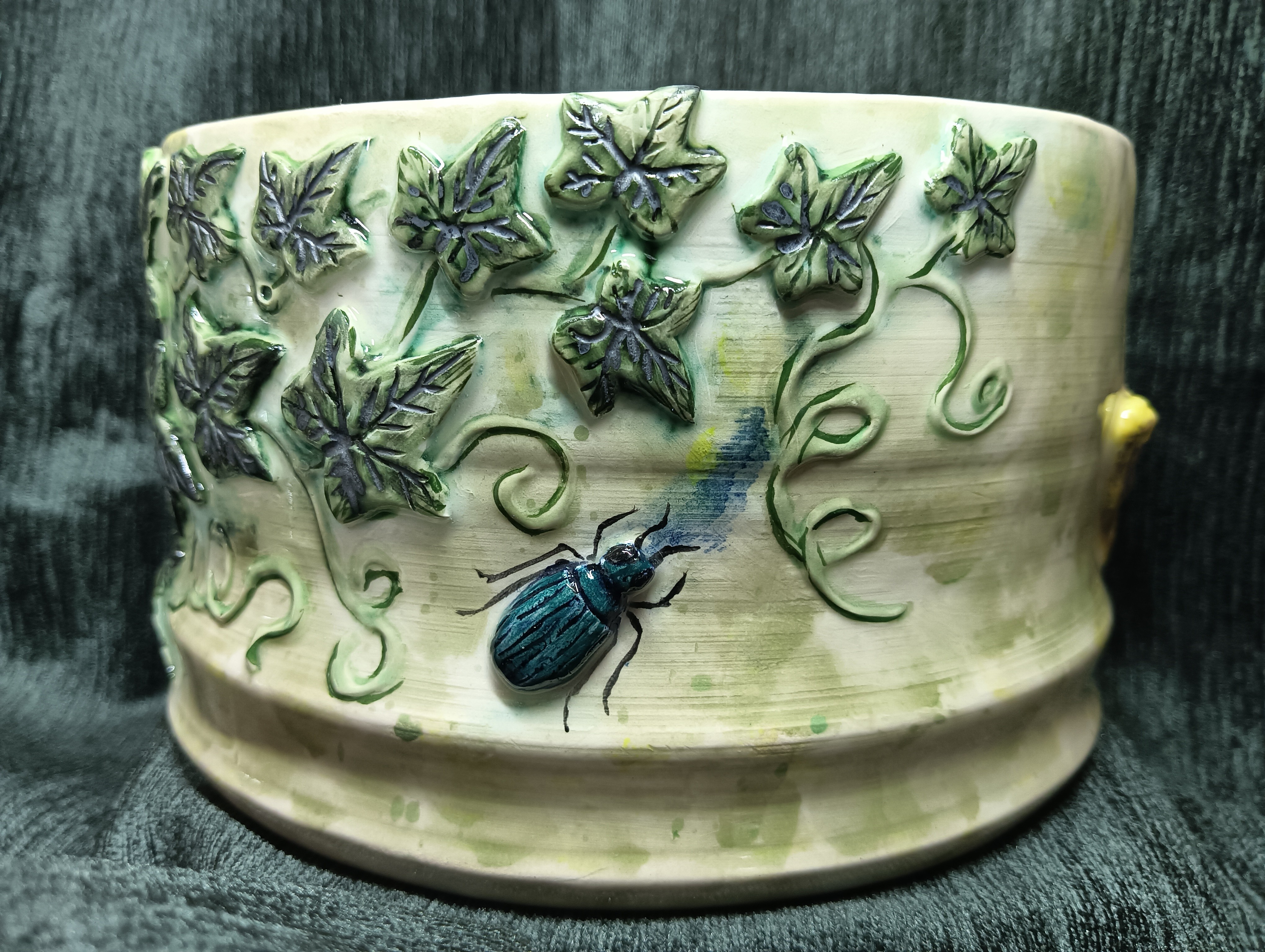 Mossy Ivy planter