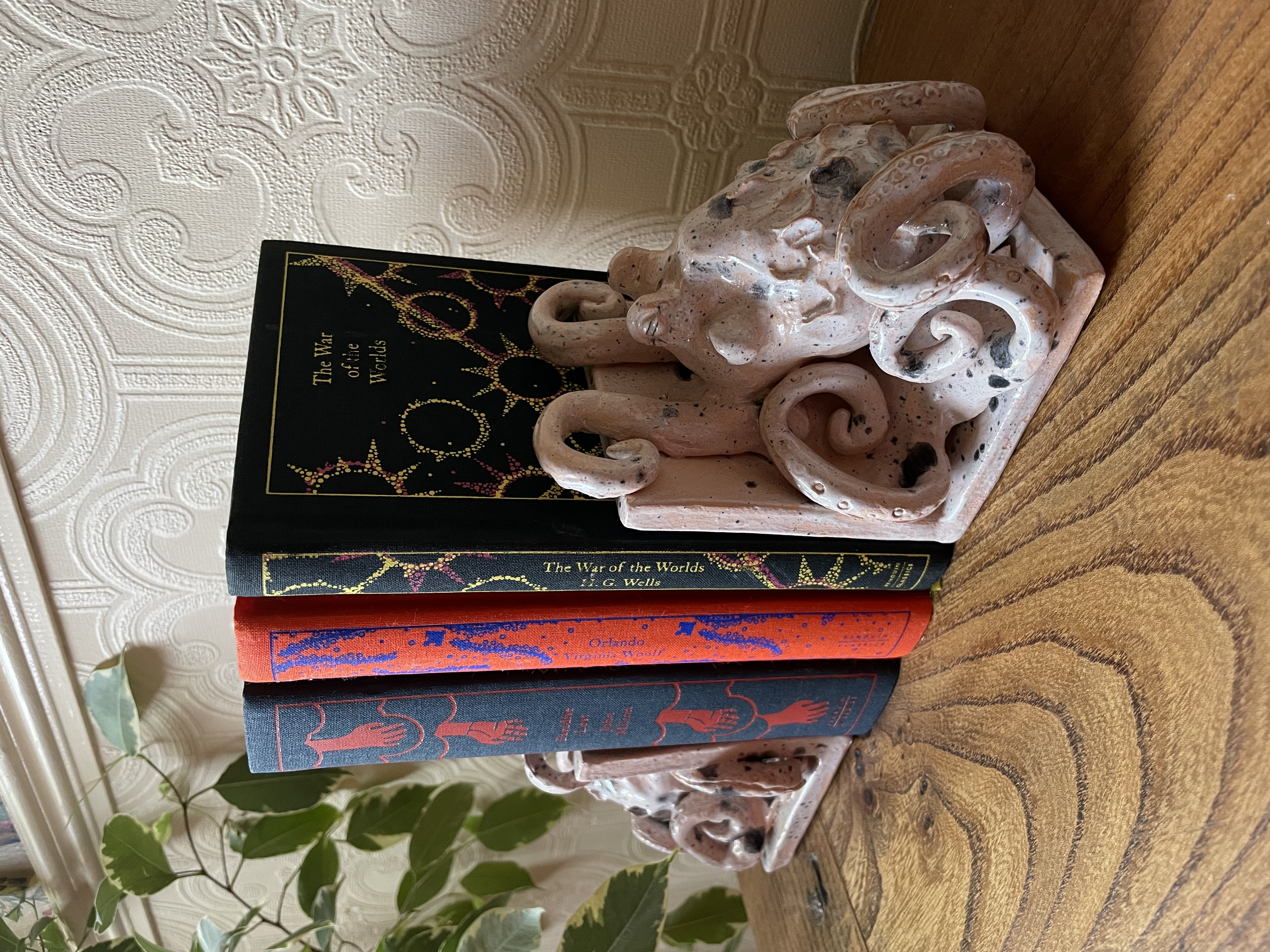Octopus book ends