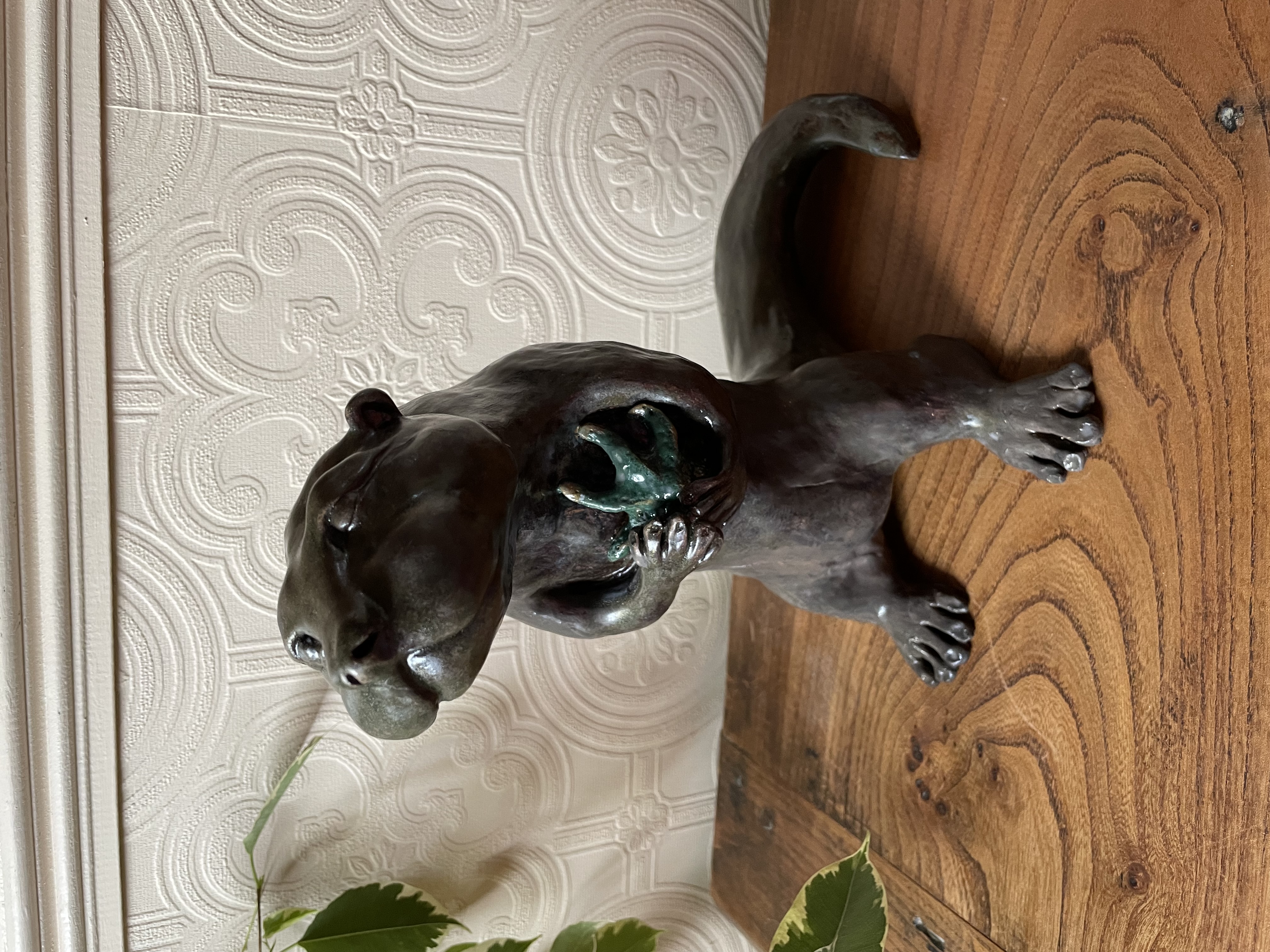 River otter with starfish treasure