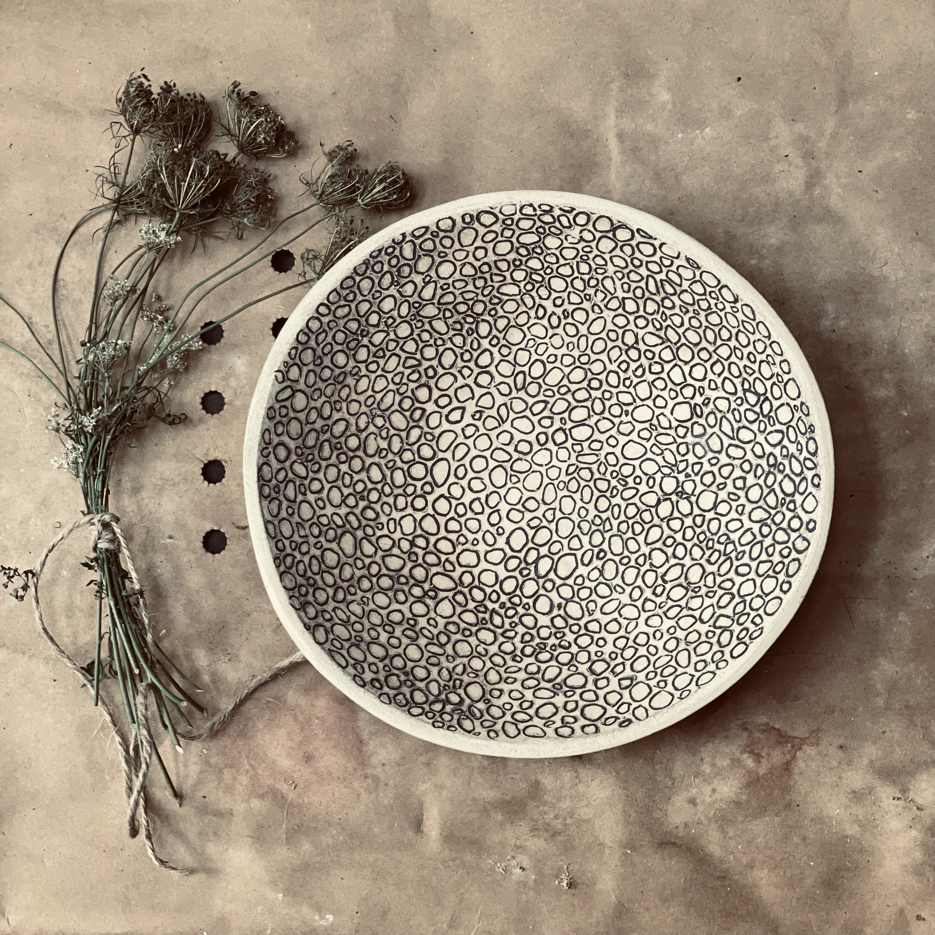 shingle bowl ... stoneware, oxides, sgraffito